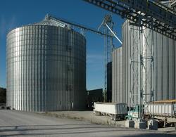 Brock's Largest Commercial Silo Now Holds Up To 730,400 Bushels
